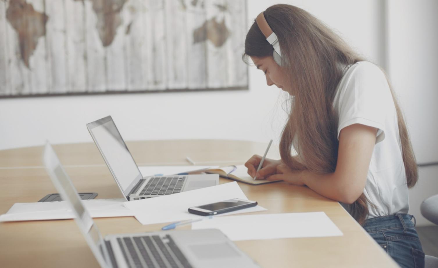 Presentación de resultados y métricas de rendimiento empresarial