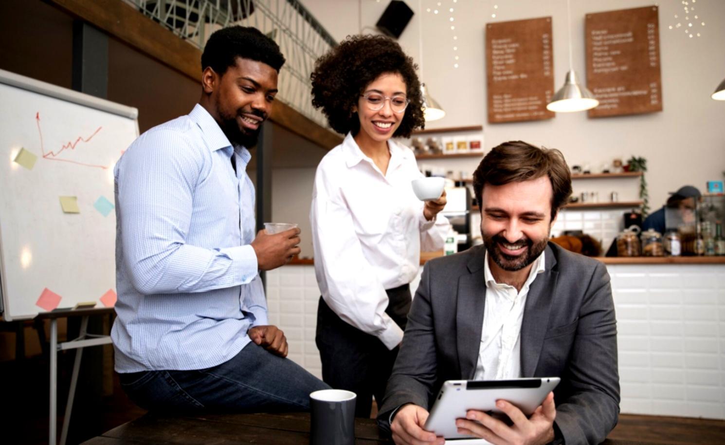 Implementación y seguimiento de estrategias financieras empresariales